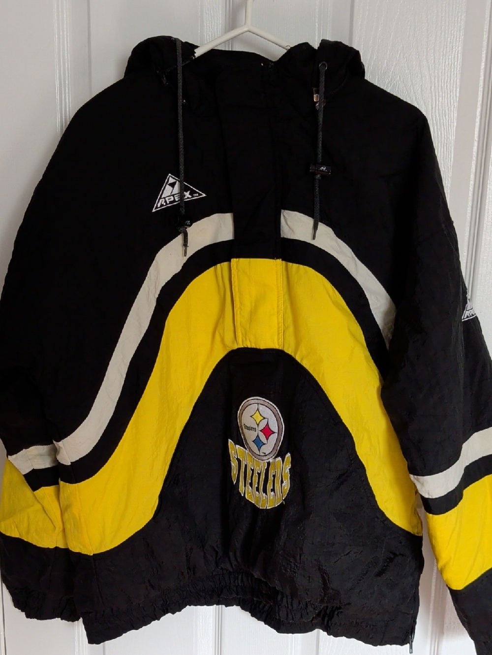 Apex One NFL Pro Line - Pittsburgh Steelers Half-Zip Winter Jacket